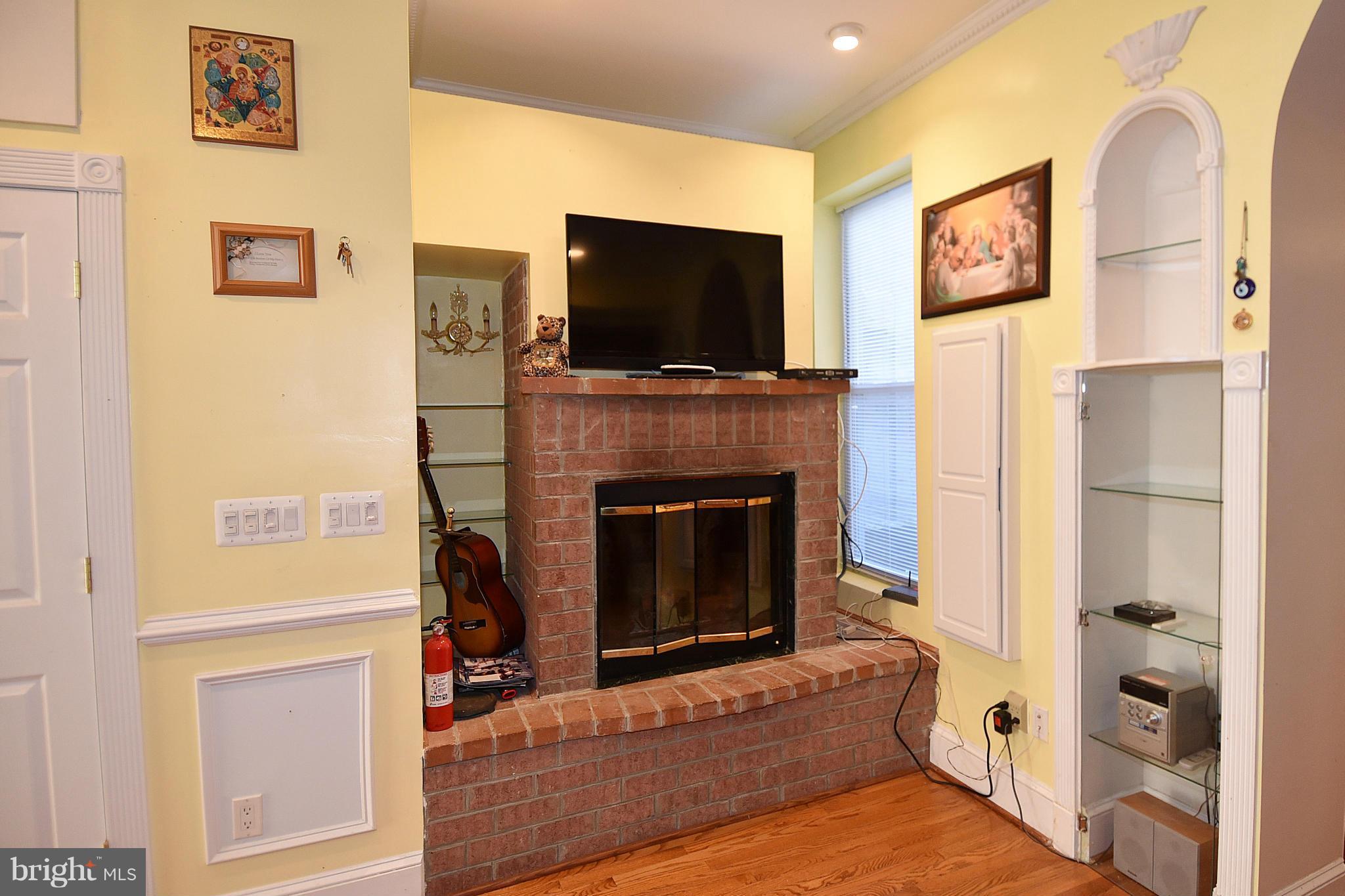 1016 G Street Southeast Washington, DC 20003 - Photo 8 of 30 Interior (General)