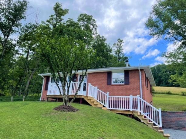 867 County Road Saltsburg, PA 15681 - Photo 1 of 12 Gallery Image 1