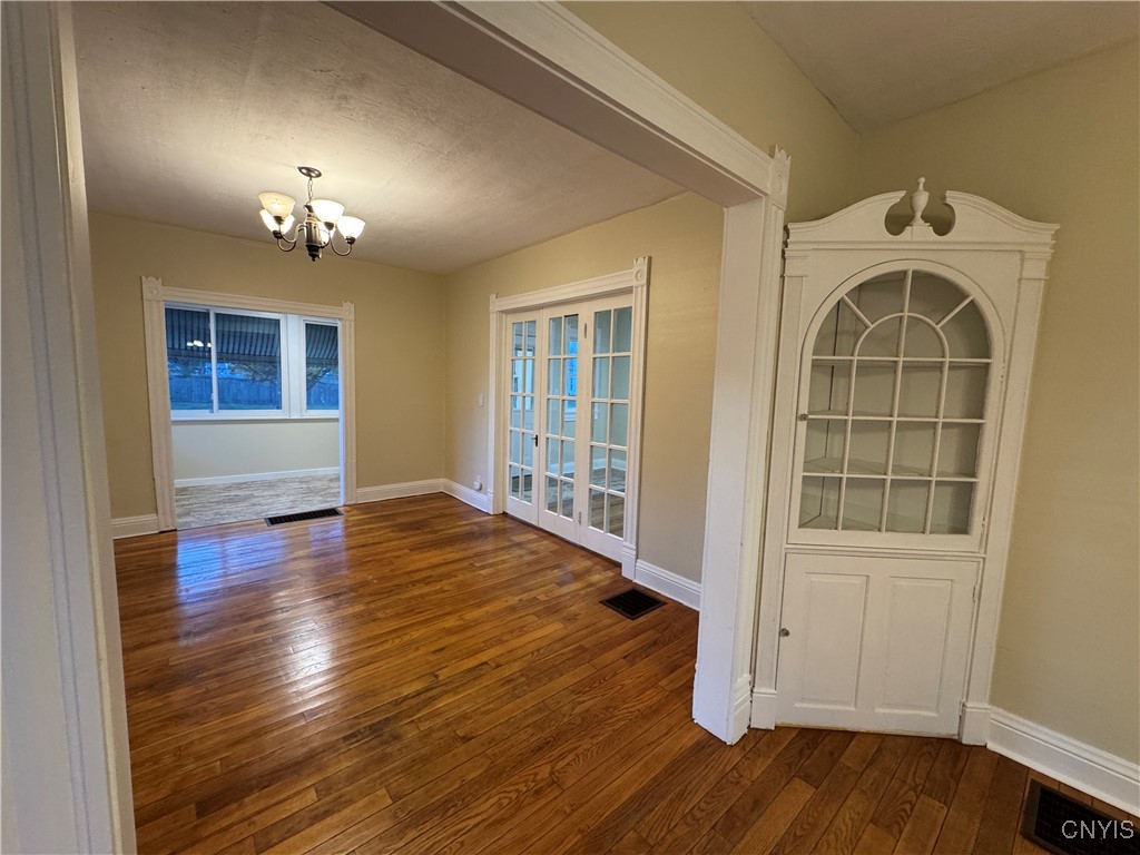 302 North Main Street Lenox, NY 13032 - Photo 11 of 47