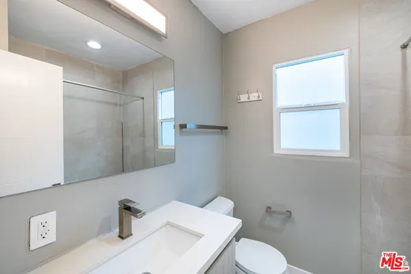 $4,795,000 | 400 South Mariposa Avenue, Los Angeles, CA 90020