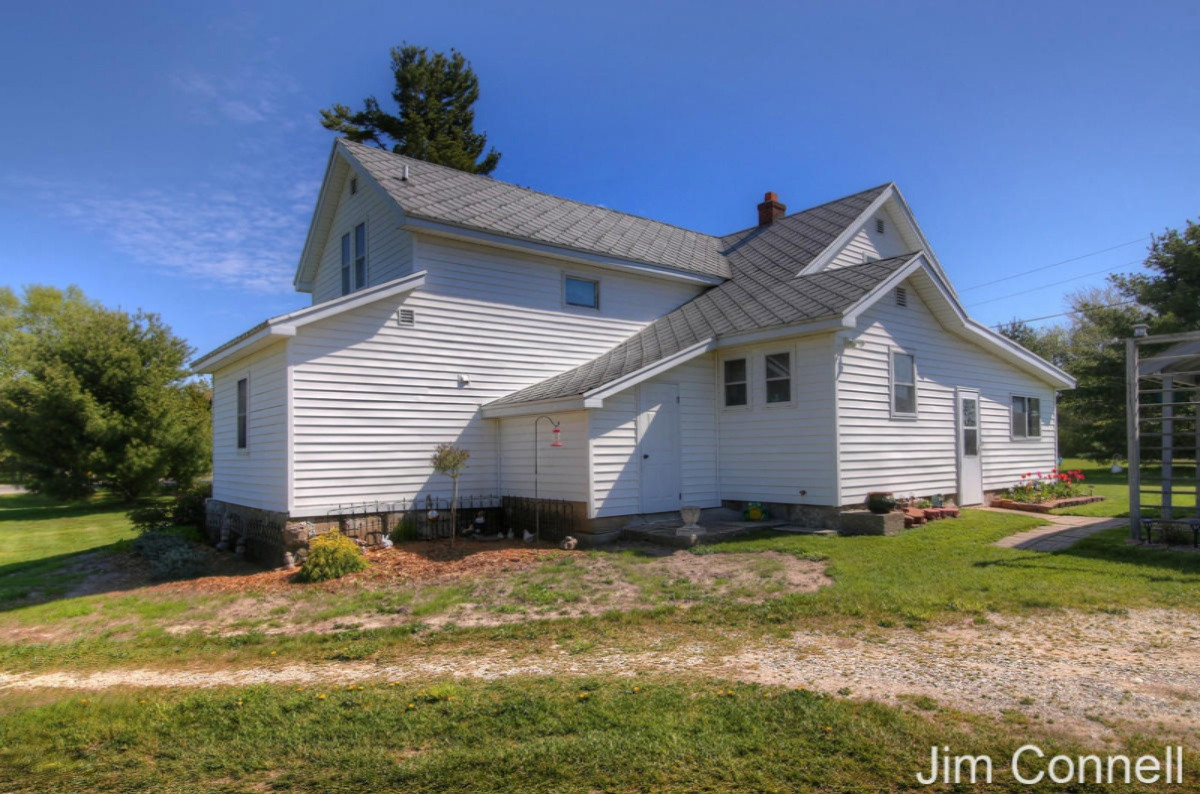 110 13 Mile Road Northeast Sparta, MI 49345 - Photo 21 of 36 IMG_3827
