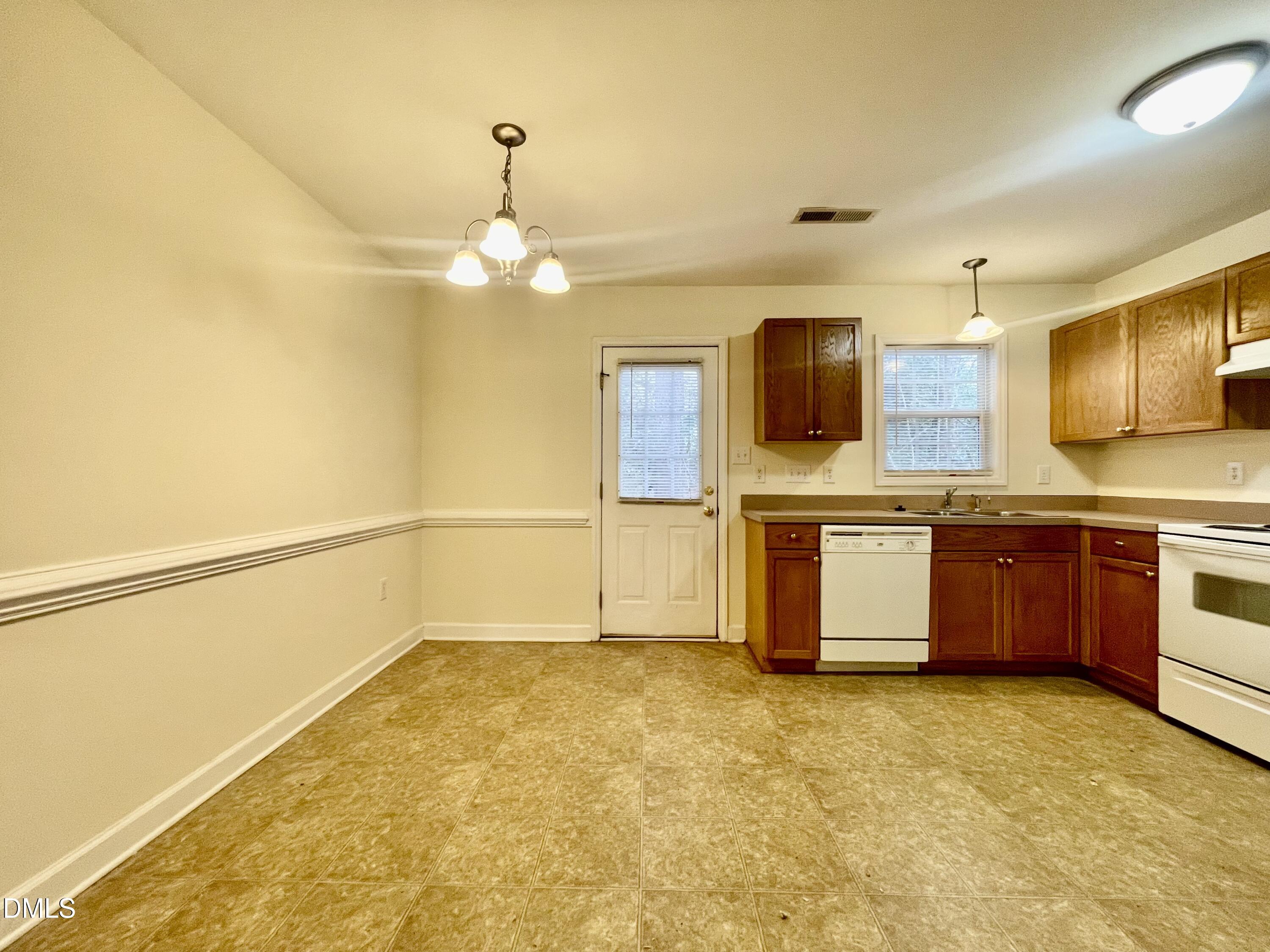 224 Bass Lake Road Holly Springs, NC 27540 - Photo 5 of 27 IMG_6322