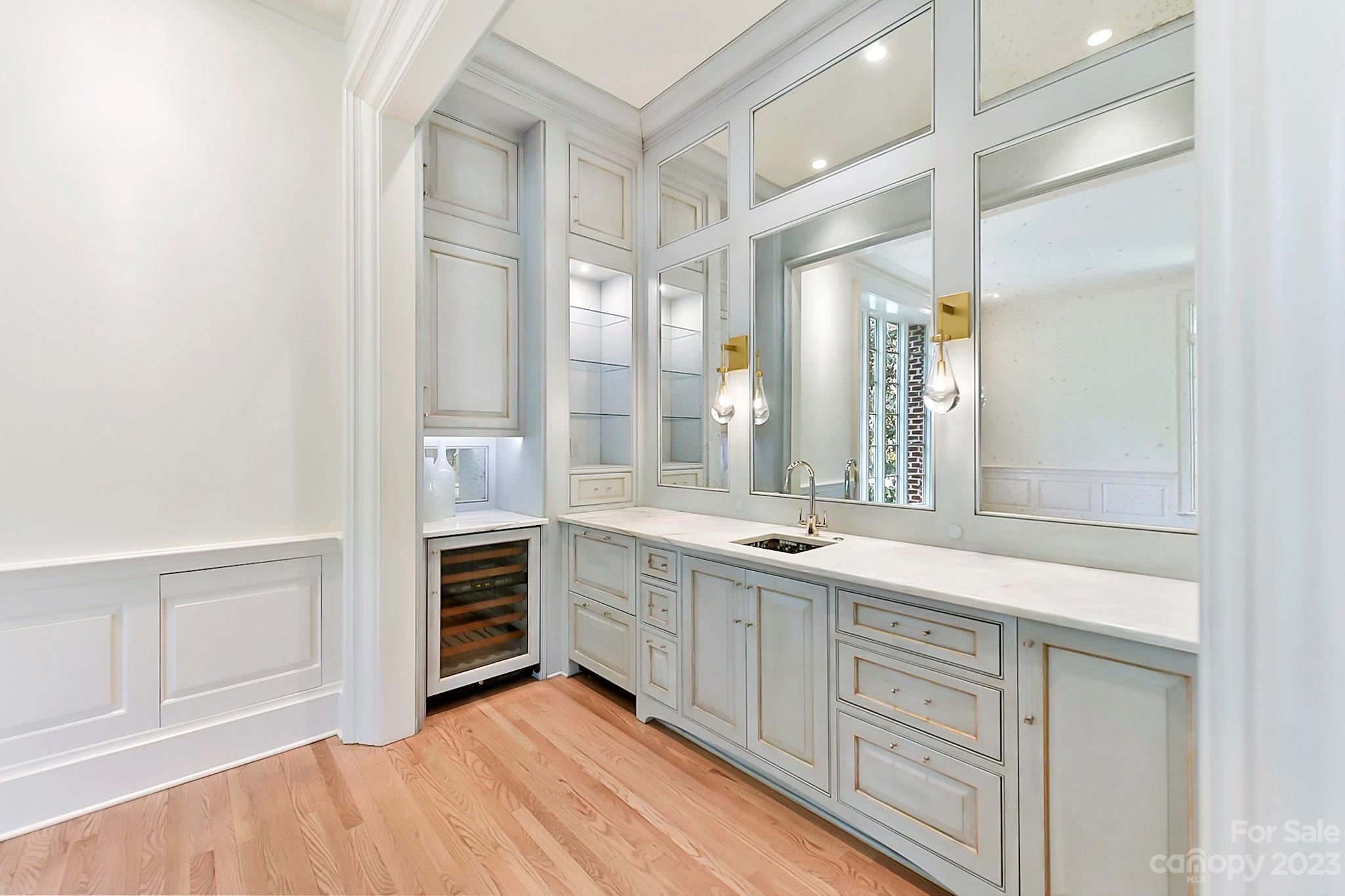 1900 Cortelyou Road Charlotte, NC 28211 - Photo 6 of 48 Gallery Image 6