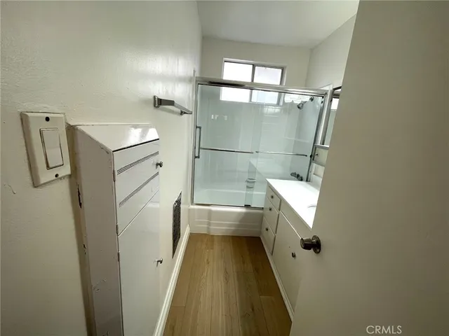 $2,250 | 5167 Yarmouth Avenue, Unit 5, Encino, CA 91316