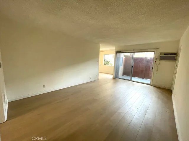 $2,250 | 5167 Yarmouth Avenue, Unit 5, Encino, CA 91316