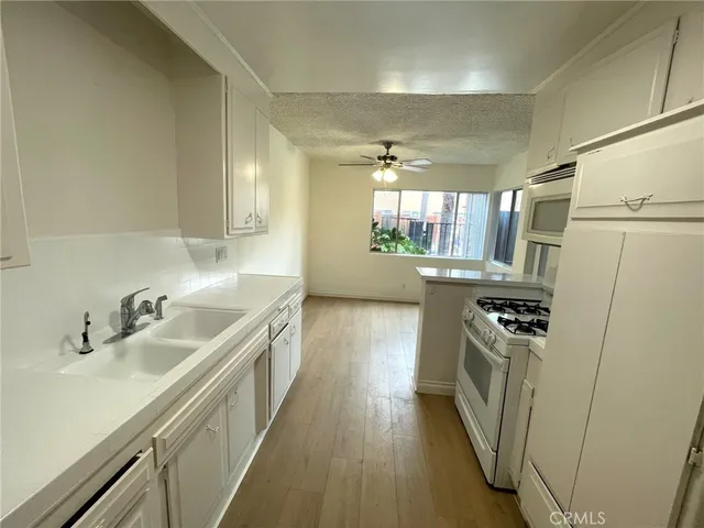 $2,250 | 5167 Yarmouth Avenue, Unit 5, Encino, CA 91316