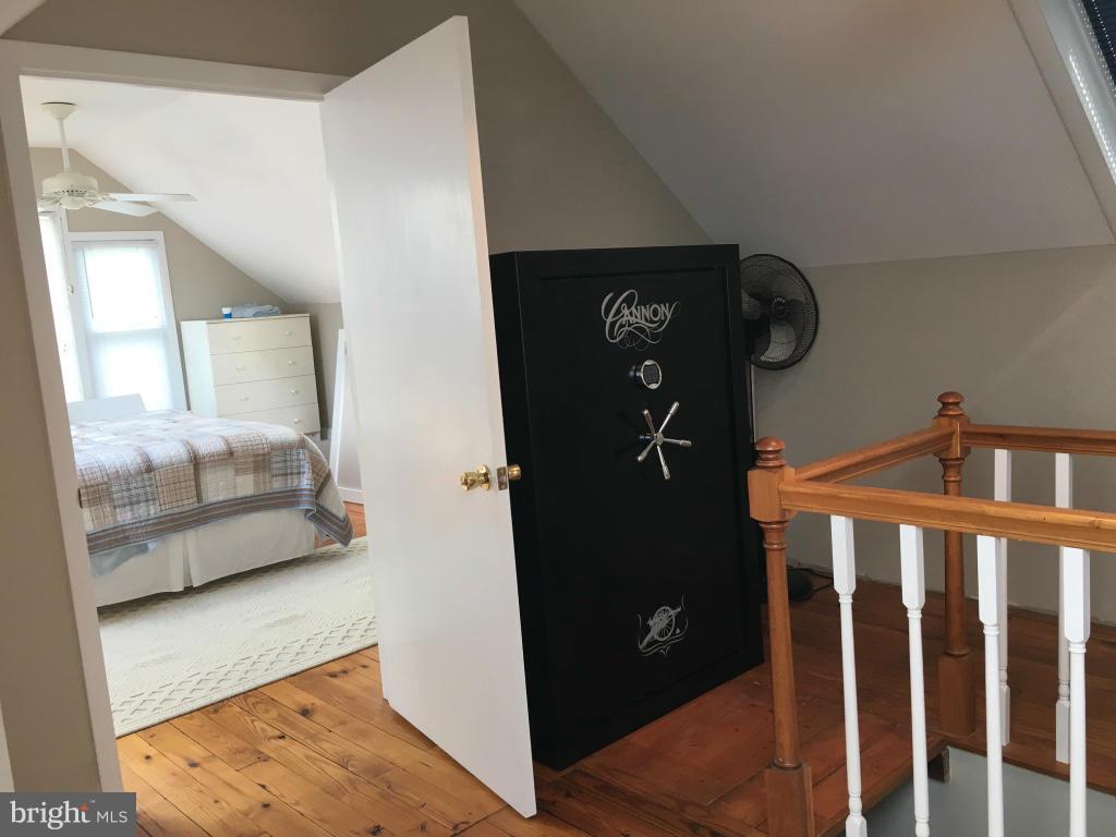 5835 Coleman Road Rock Hall, MD 21661 - Photo 19 of 28 Bedroom (Master)