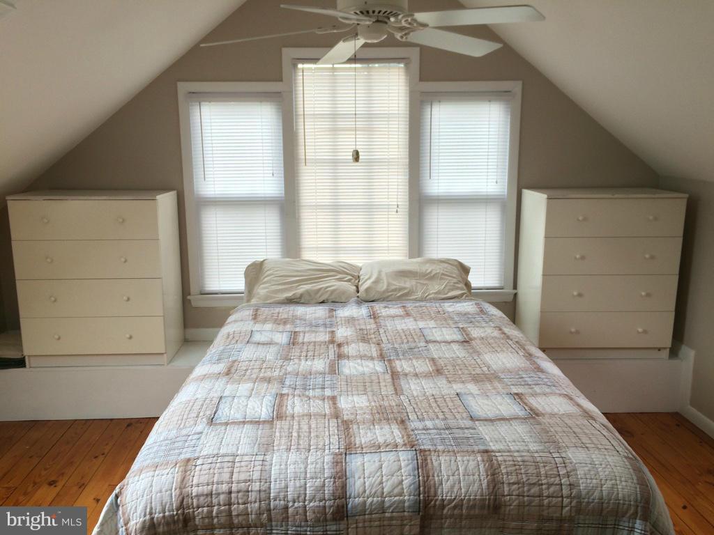 5835 Coleman Road Rock Hall, MD 21661 - Photo 22 of 28 Master Bedroom