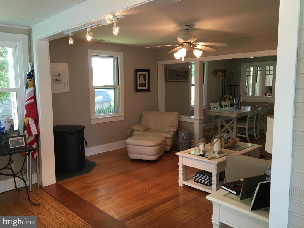 5835 Coleman Road Rock Hall, MD 21661 - Photo 4 of 28 Living Room