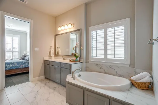 $529,000 | 2001 Kati Jane Lane, Midlothian, TX 76065