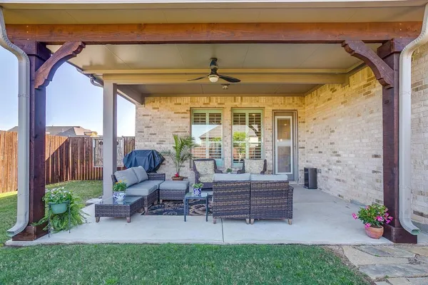 $529,000 | 2001 Kati Jane Lane, Midlothian, TX 76065