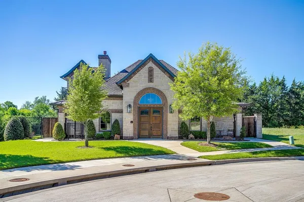 $529,000 | 2001 Kati Jane Lane, Midlothian, TX 76065