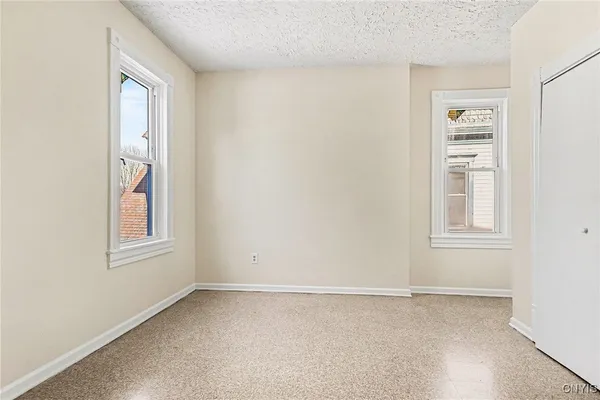 $1,900 | 302 Kellogg Street, Unit 2, Syracuse, NY 13204