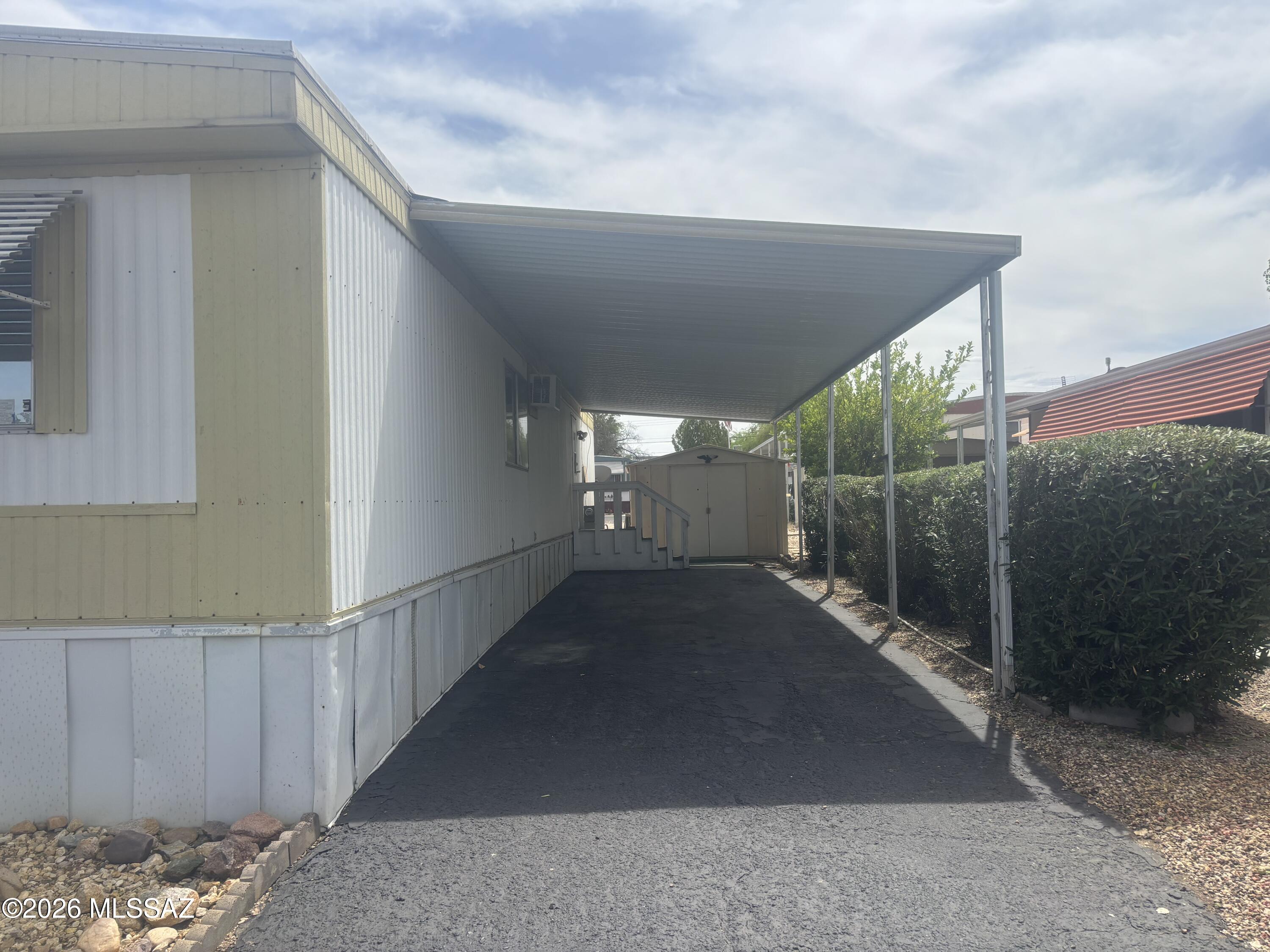 4550 North Flowing Wells Road, Unit 65 Tucson, AZ 85705 - Photo 9 of 50 a view of entryway