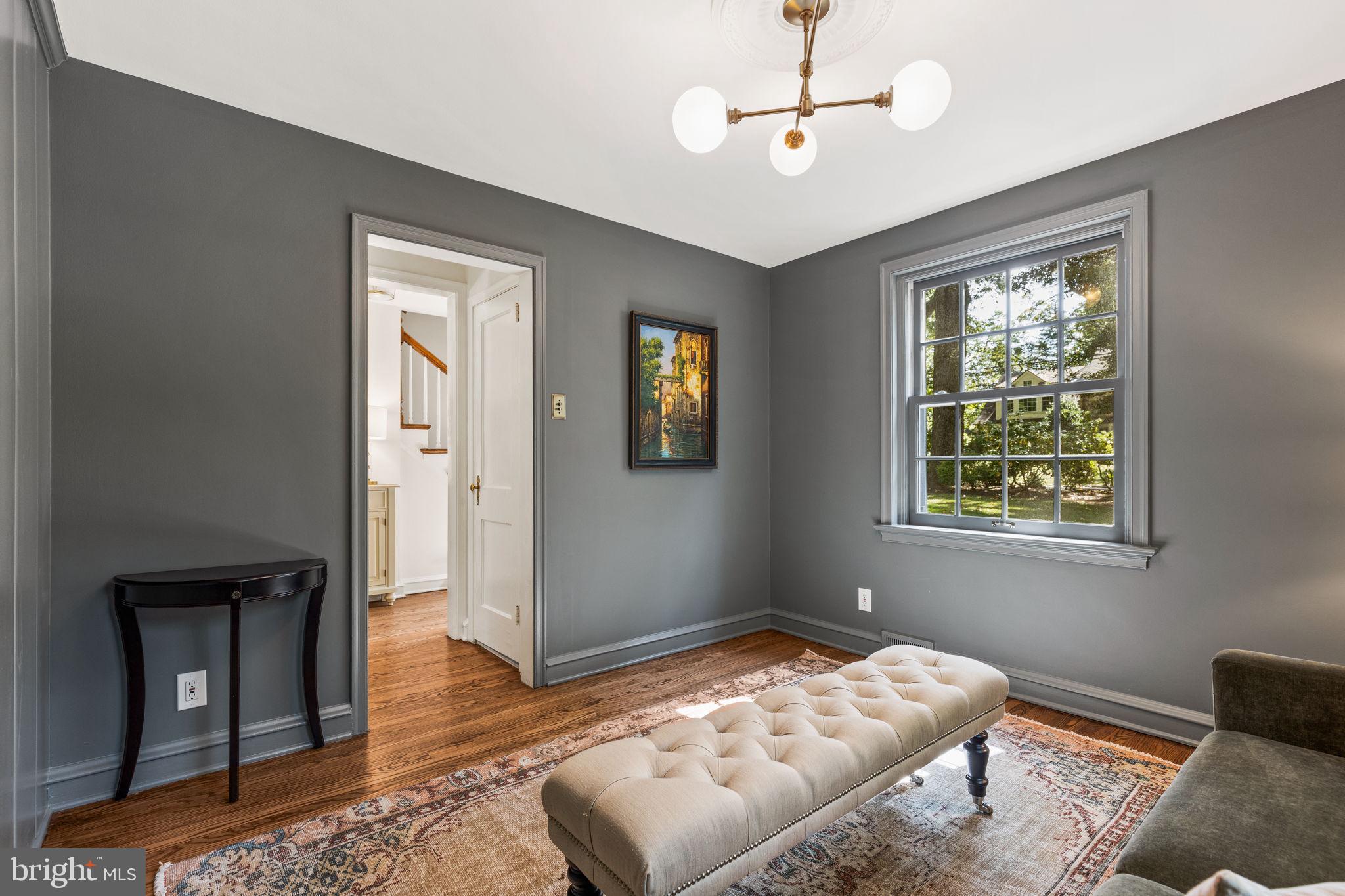 528 Custis Road Glenside, PA 19038 - Photo 12 of 60 Library