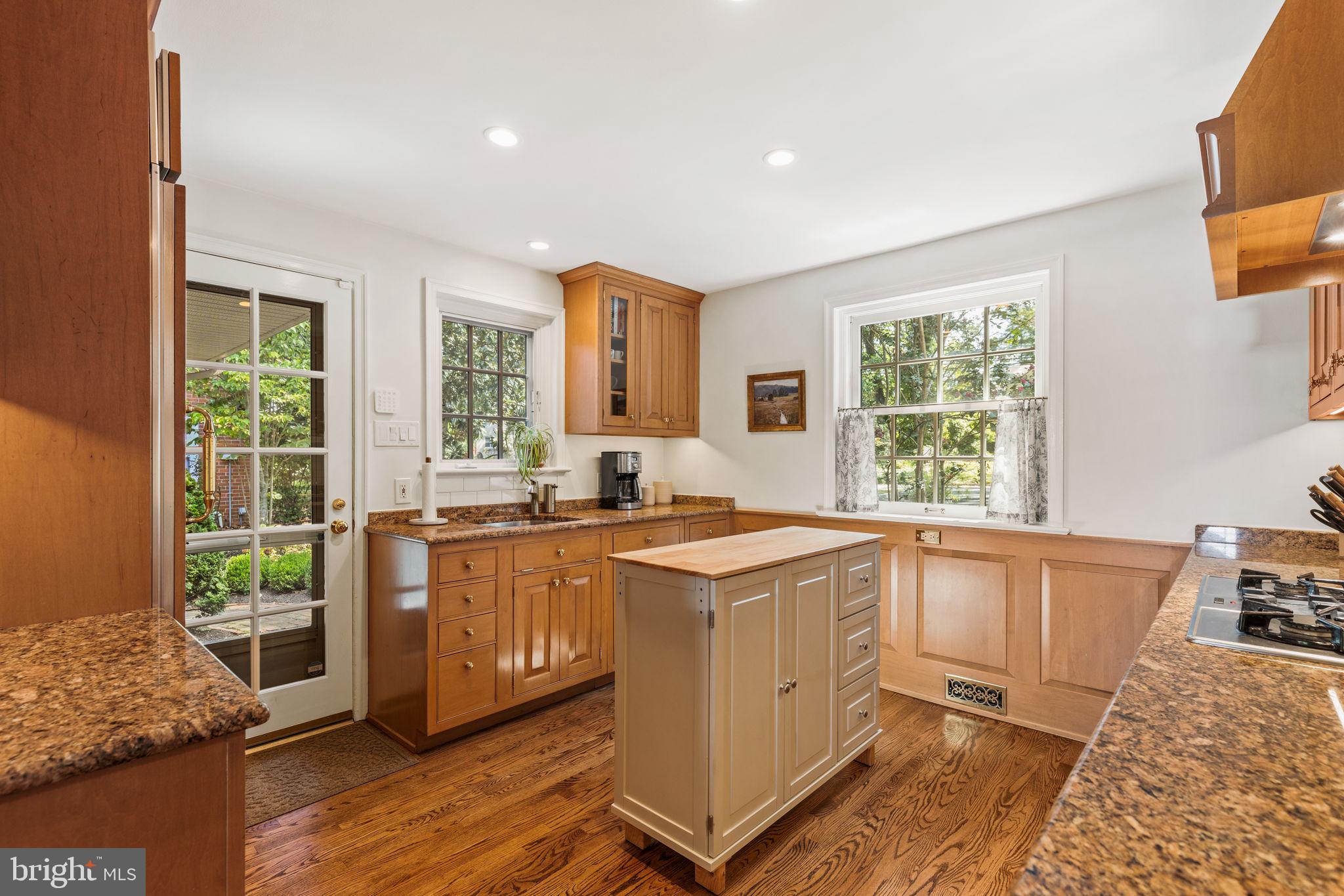 528 Custis Road Glenside, PA 19038 - Photo 21 of 60 Kitchen