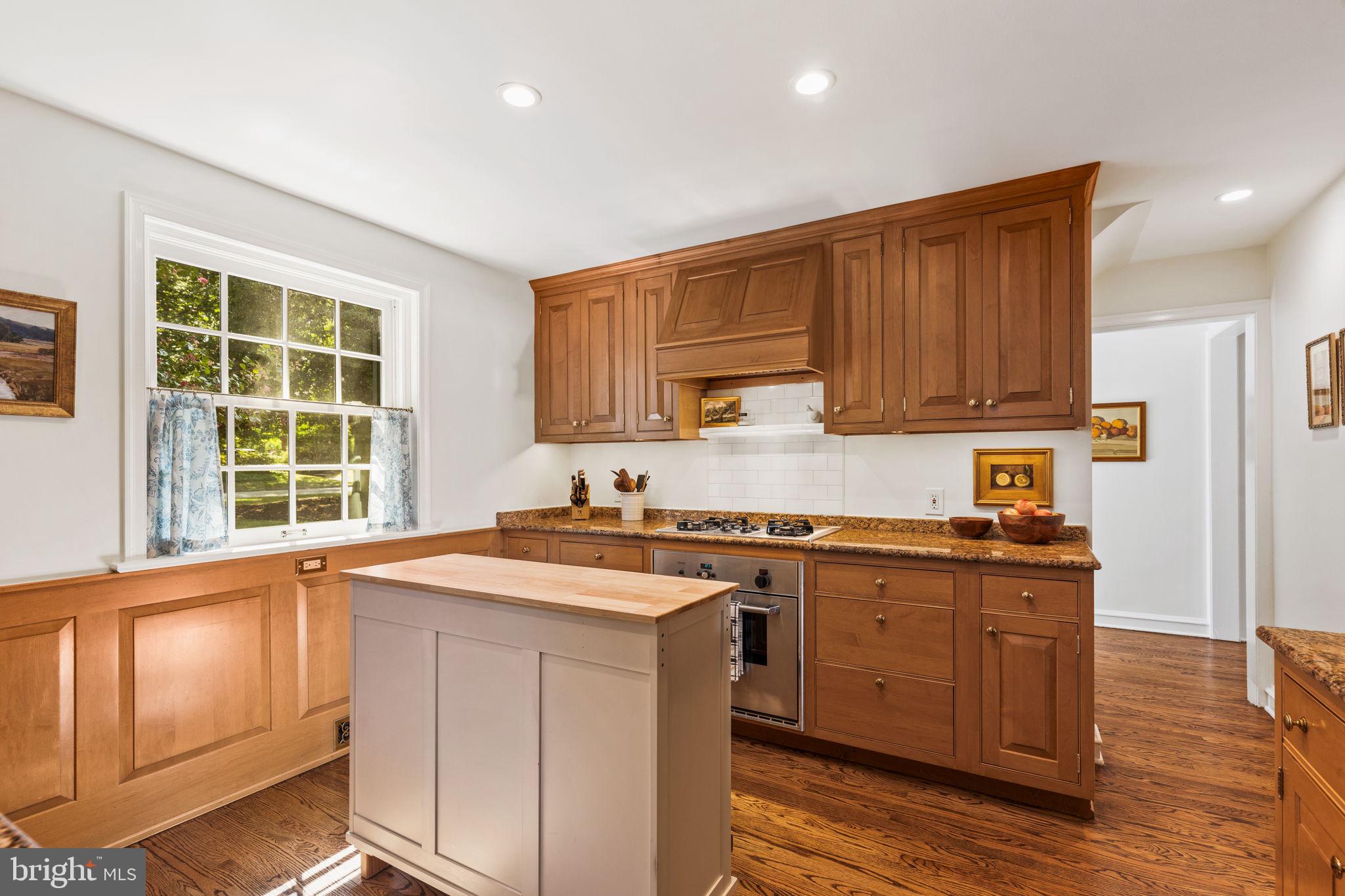 528 Custis Road Glenside, PA 19038 - Photo 23 of 60 Kitchen