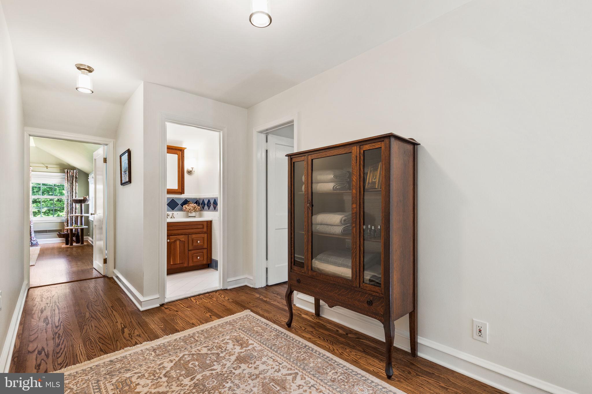 528 Custis Road Glenside, PA 19038 - Photo 26 of 60 2nd Floor Hall