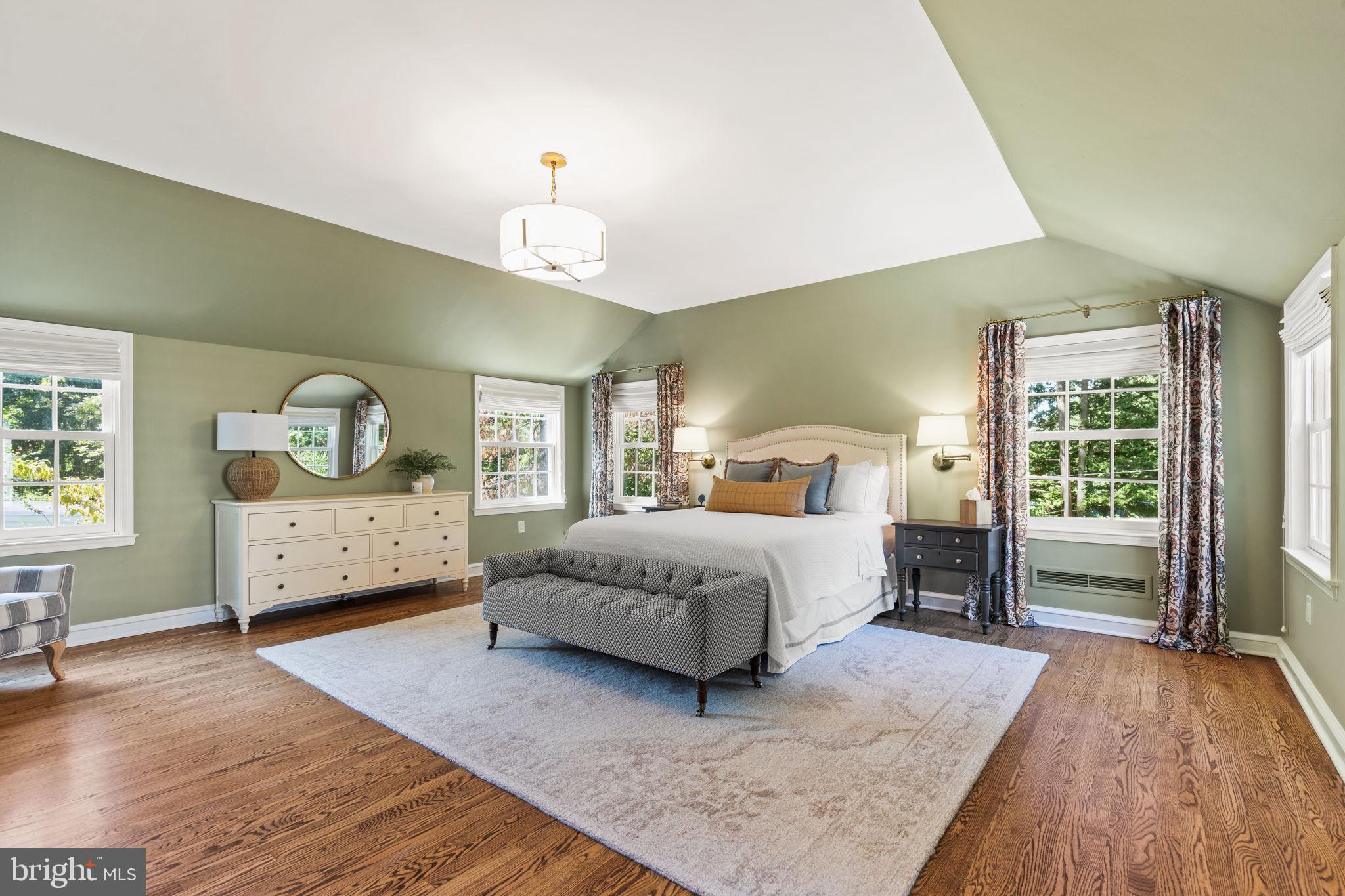 528 Custis Road Glenside, PA 19038 - Photo 4 of 60 Primary