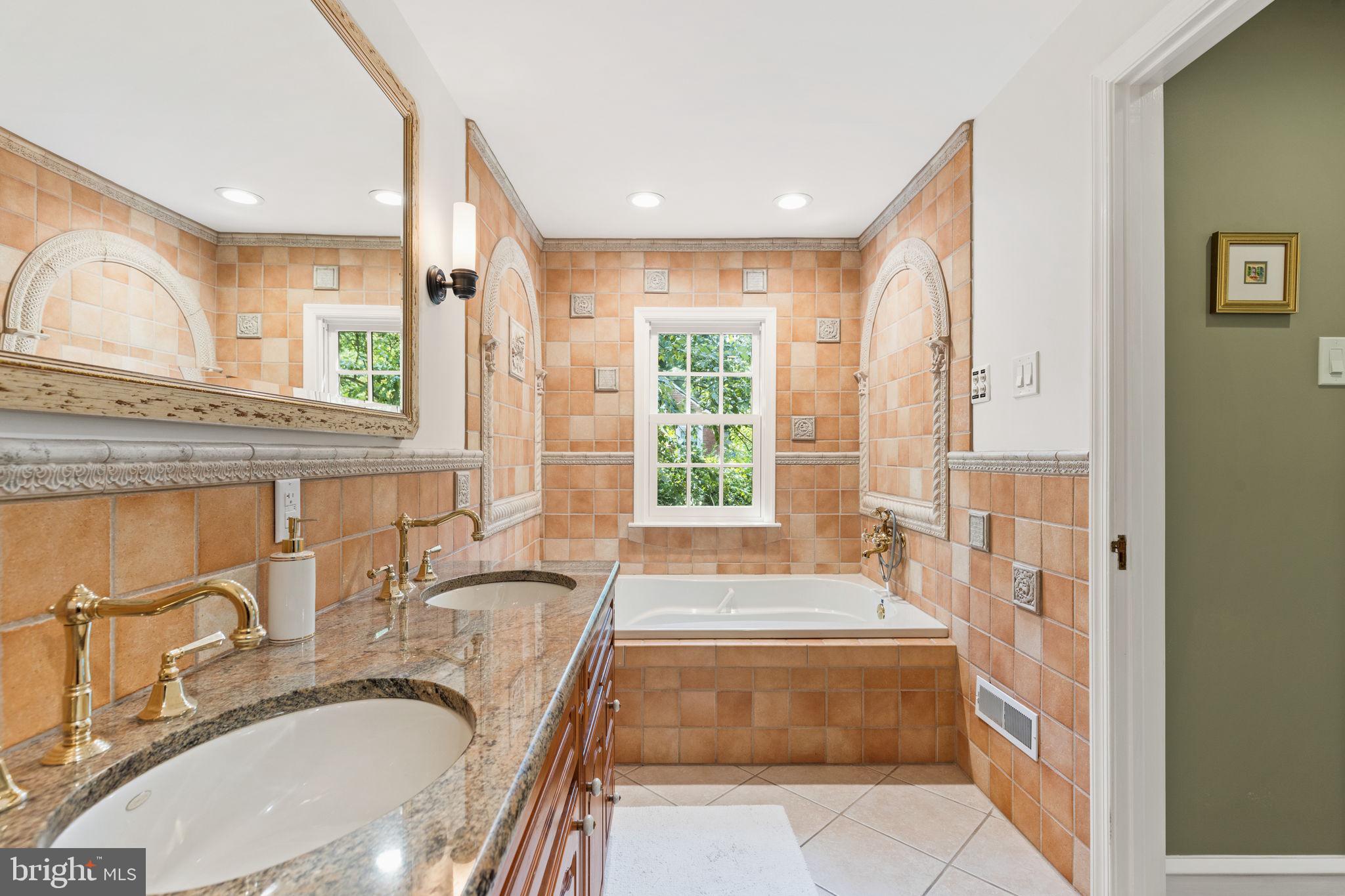 528 Custis Road Glenside, PA 19038 - Photo 42 of 60 Primary Bath