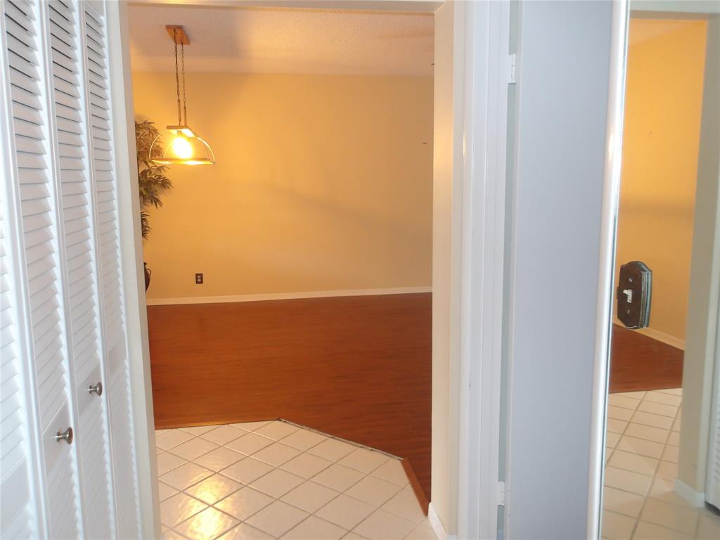 6731 Cypress Road, Unit 309 Plantation, FL 33317 - Photo 18 of 24 a view of a bathroom