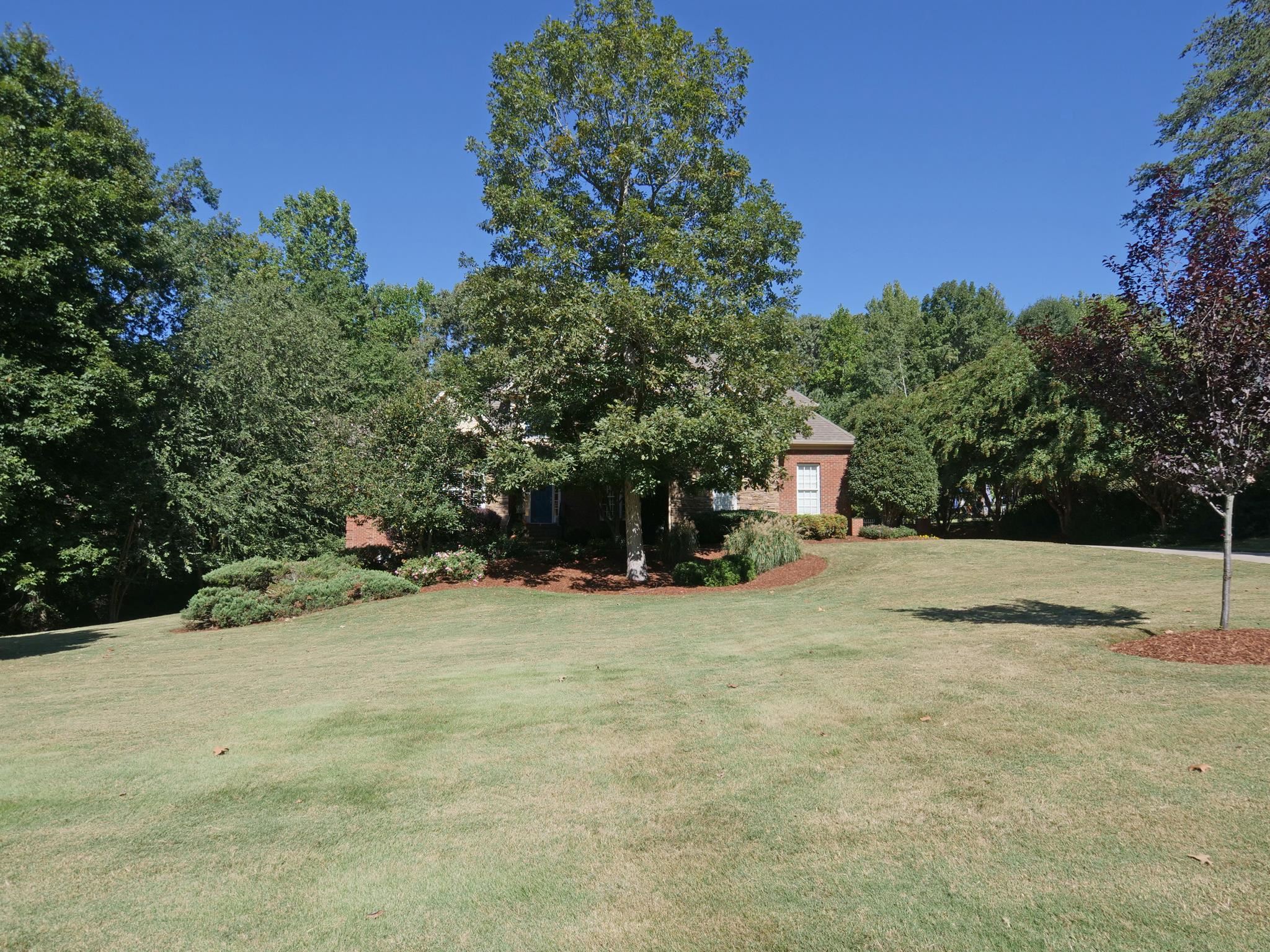 888 Oakcrest Road Spartanburg, SC 29301 - Photo 3 of 35 Gallery Image 3