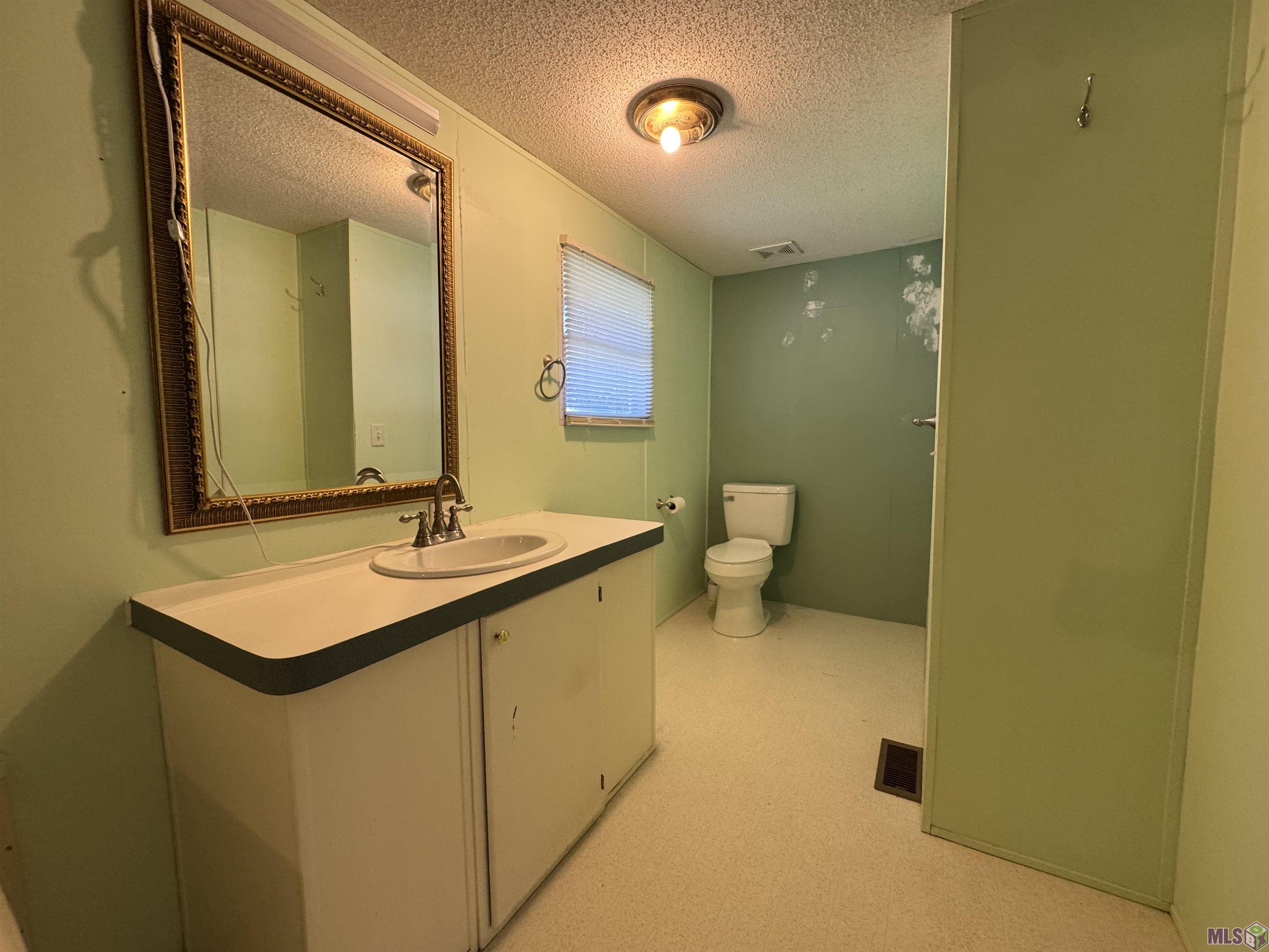 1915 River Road, Unit 18 Berwick, LA 70342 - Photo 14 of 23