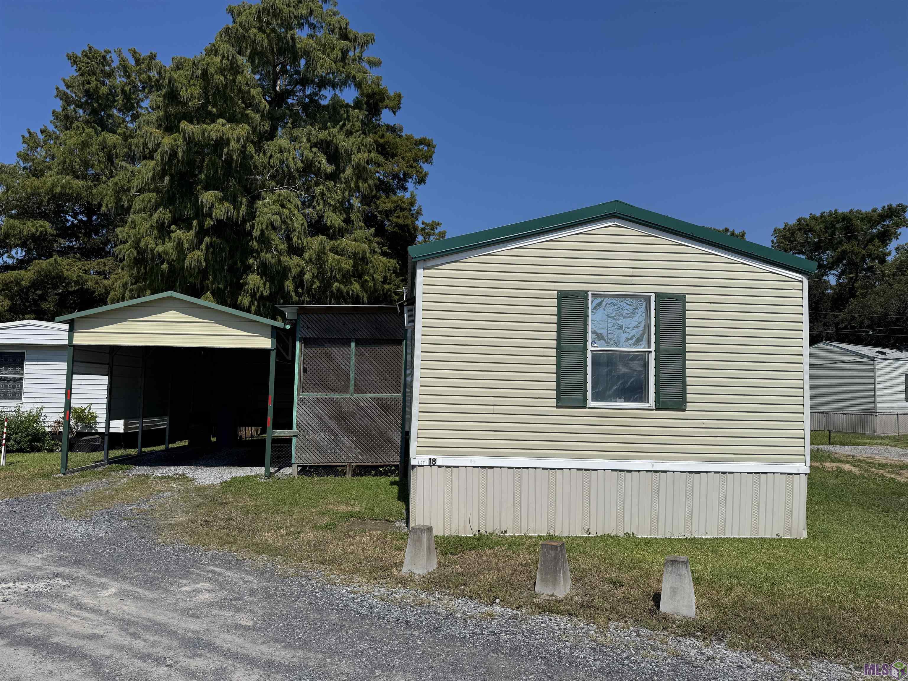 1915 River Road, Unit 18 Berwick, LA 70342 - Photo 2 of 23