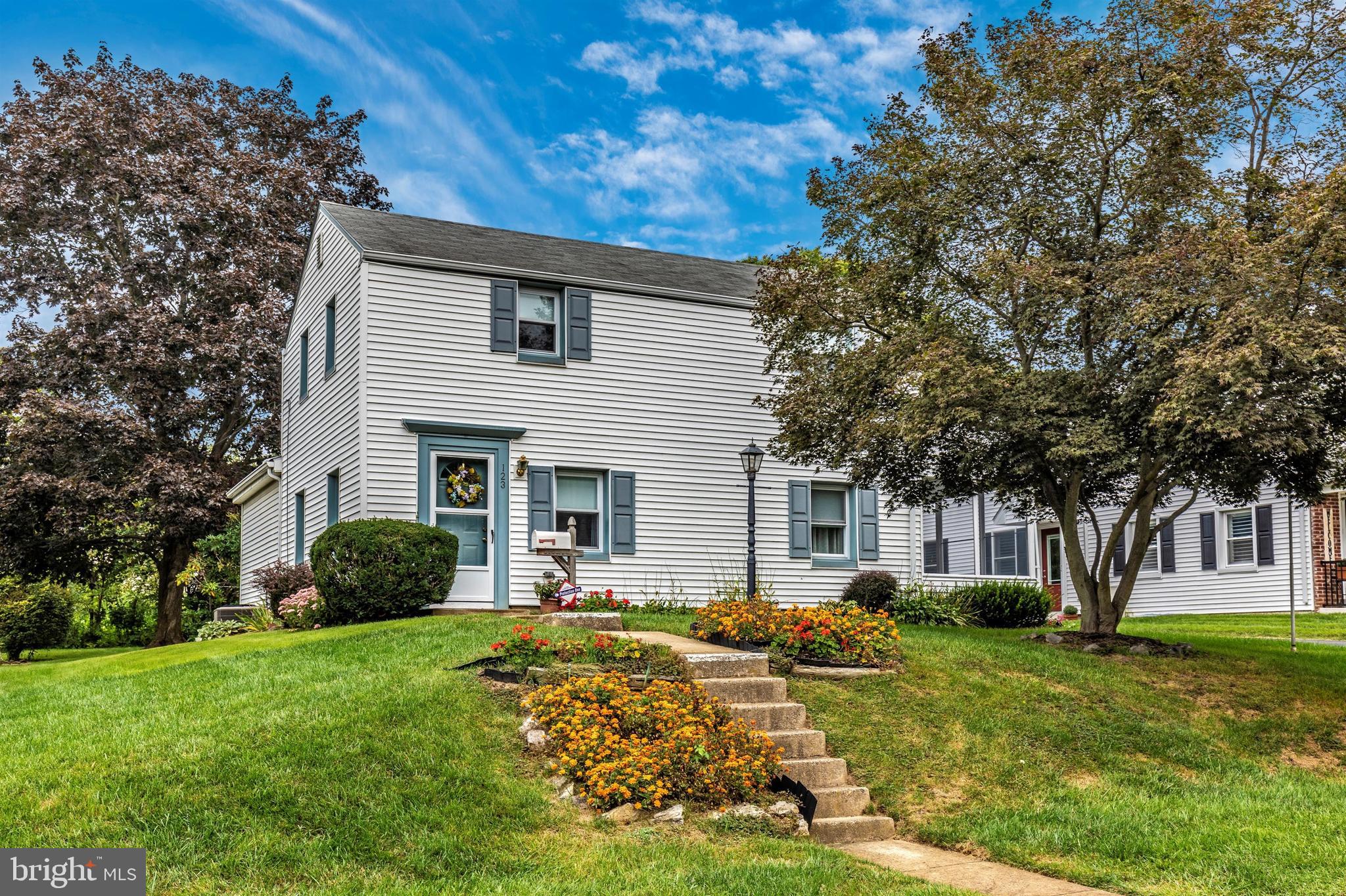 123 Lyster Road Oreland, PA 19075 - Photo 2 of 57 Gallery Image 2