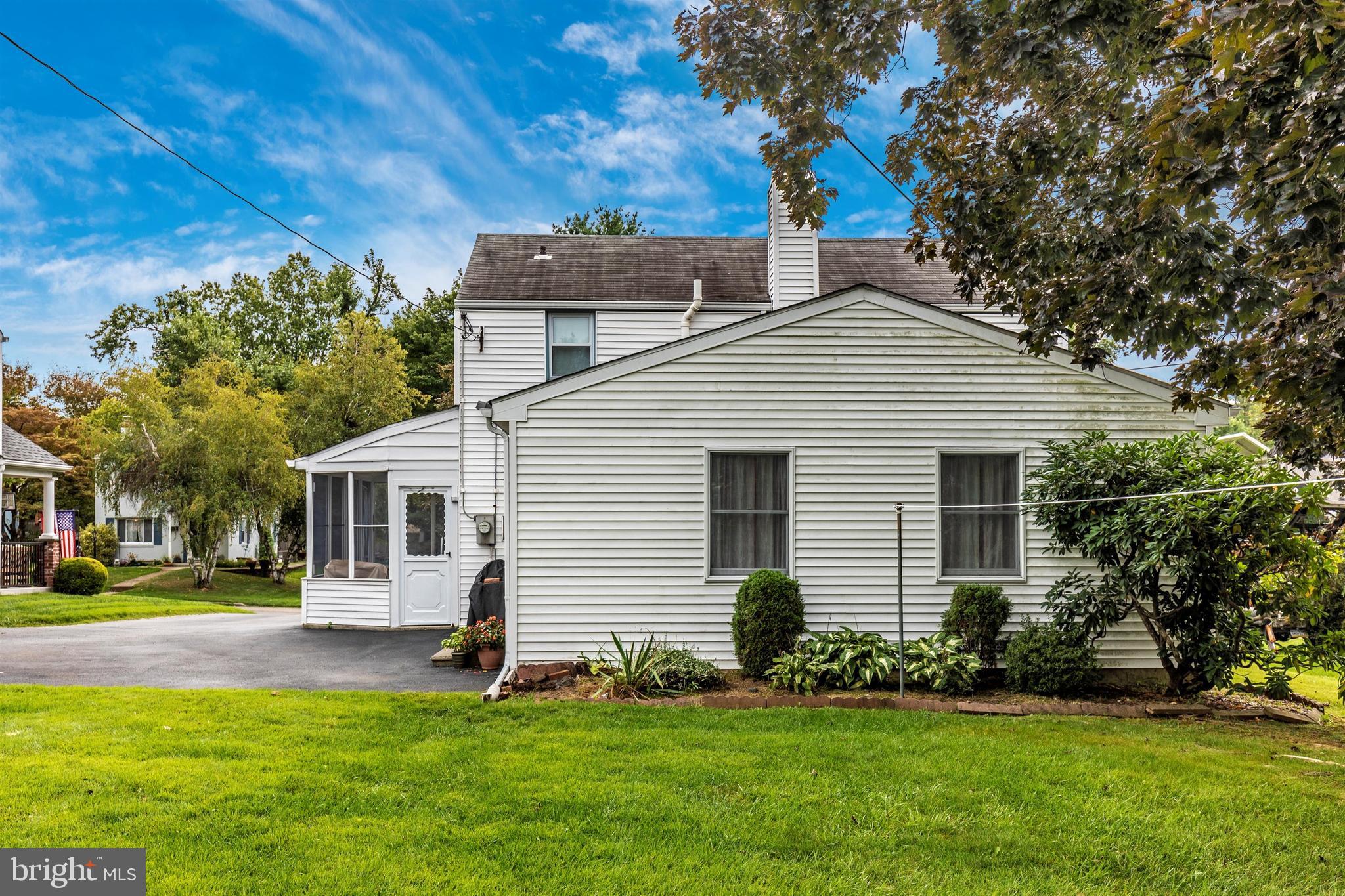123 Lyster Road Oreland, PA 19075 - Photo 12 of 57 Gallery Image 12