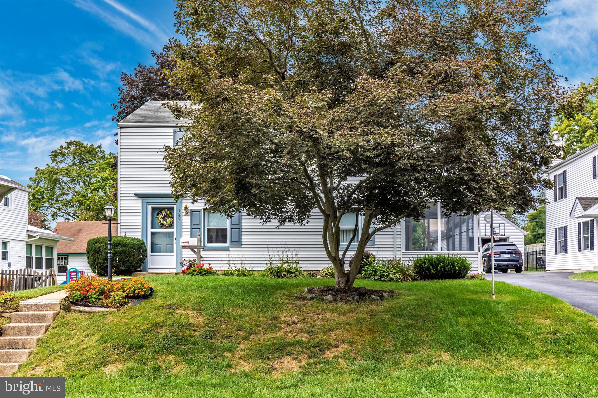 123 Lyster Road Oreland, PA 19075 - Photo 3 of 57 Gallery Image 3