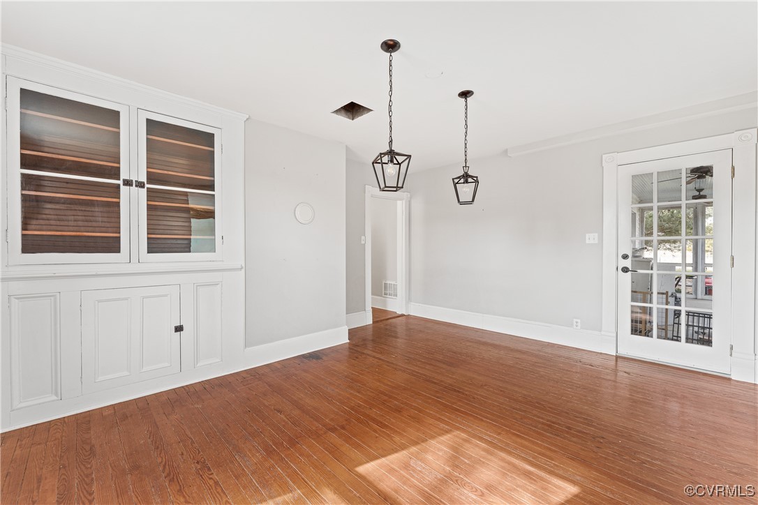 1092 Hull Neck Road Heathsville, VA 22473 - Photo 14 of 50 Dining room with Original heart pine floors,