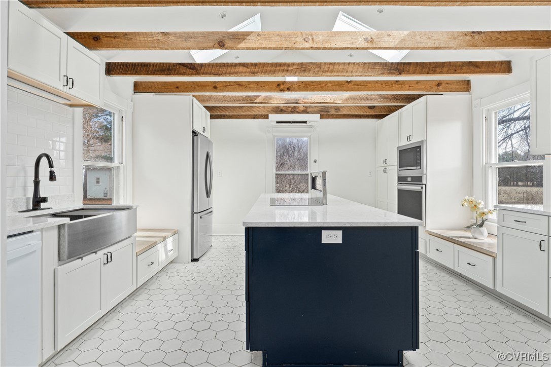 1092 Hull Neck Road Heathsville, VA 22473 - Photo 16 of 50 2023 - Luxury kitchen renovation, including sky li
