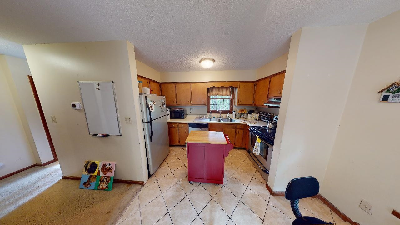 3402 Whitford Court Raleigh, NC 27606 - Photo 11 of 18 Photo 12
