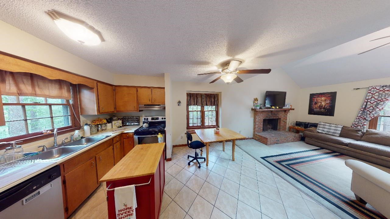 3402 Whitford Court Raleigh, NC 27606 - Photo 8 of 18 Photo 9