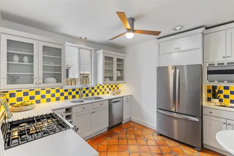 $2,095,000 | 4531 Sheridan Avenue, Miami Beach, FL 33140