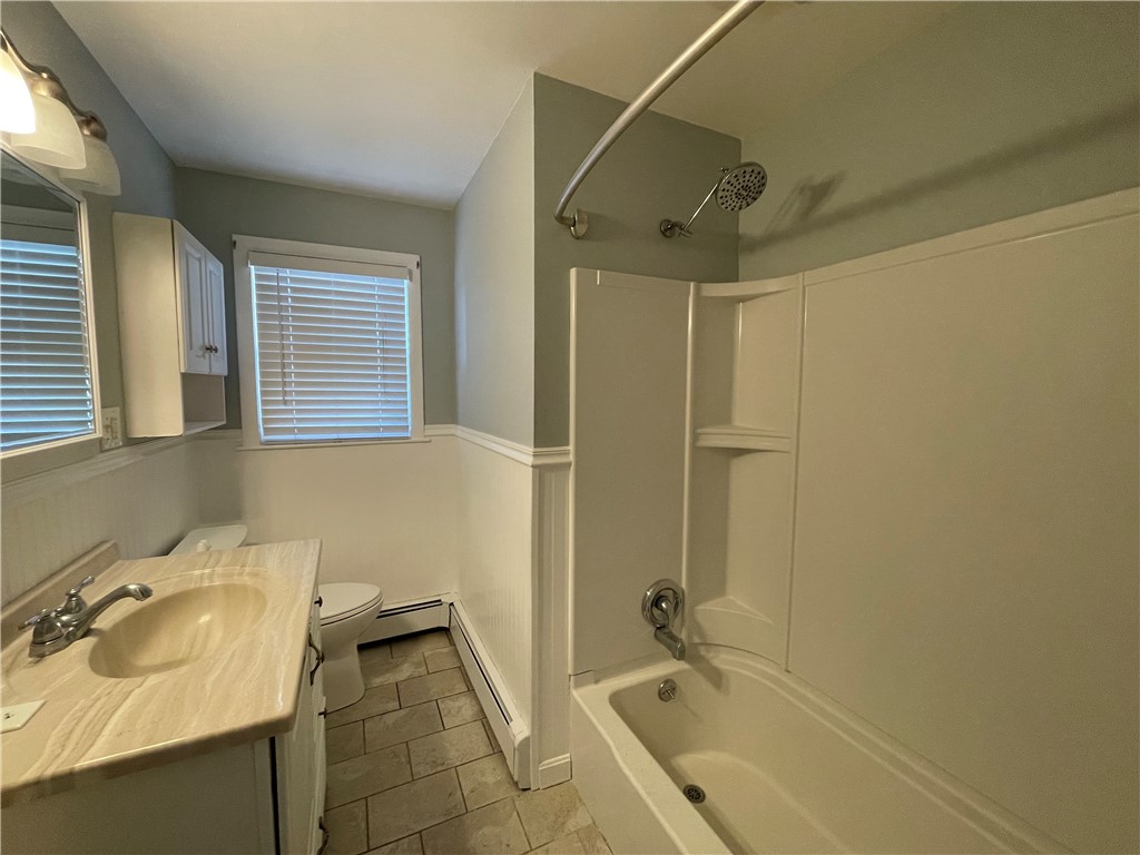 9 Wilson Road Middletown, RI 02842 - Photo 14 of 29