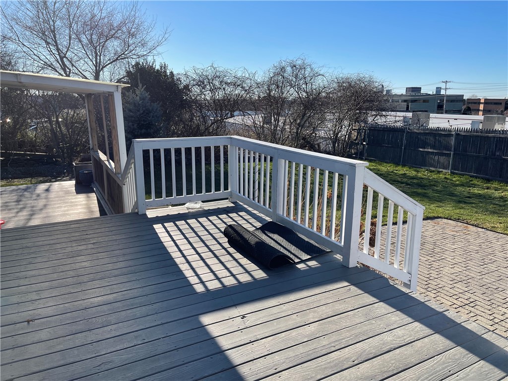 9 Wilson Road Middletown, RI 02842 - Photo 21 of 29