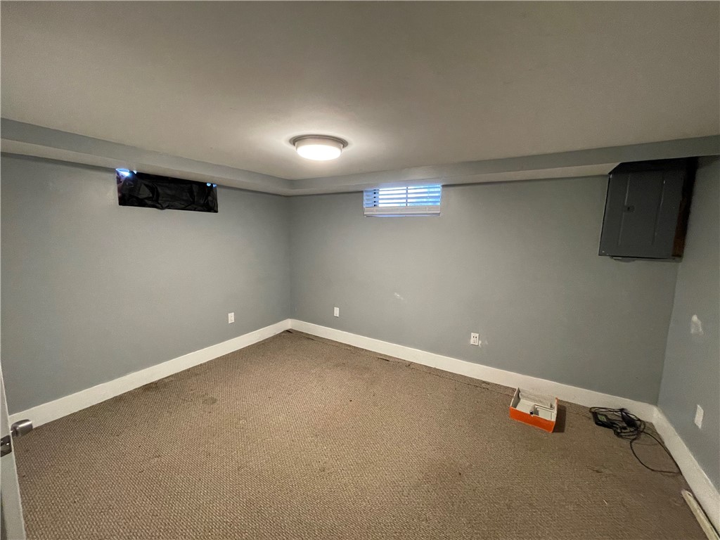 9 Wilson Road Middletown, RI 02842 - Photo 24 of 29