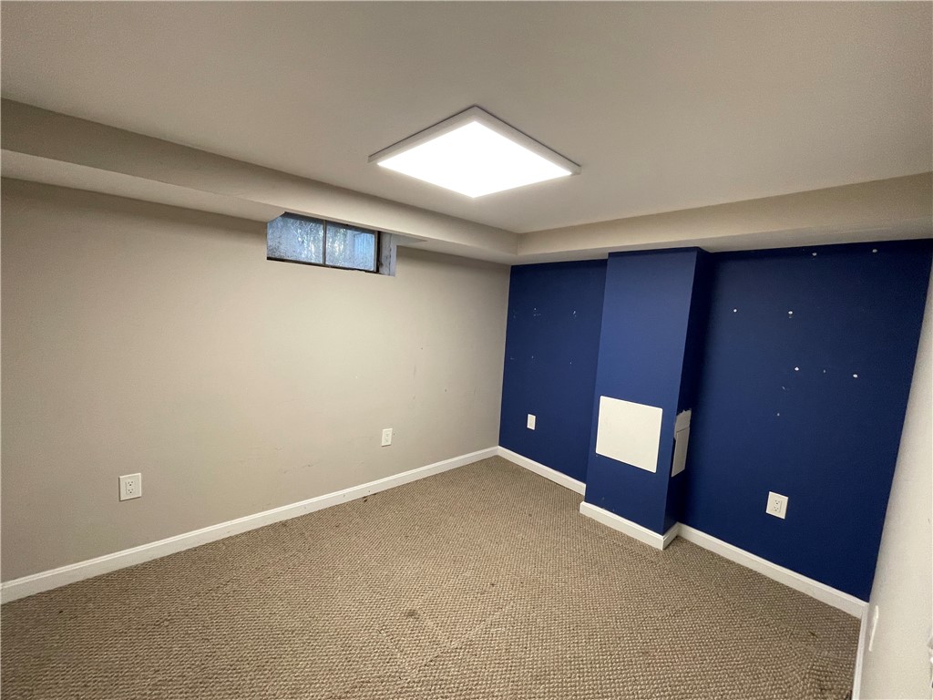 9 Wilson Road Middletown, RI 02842 - Photo 25 of 29