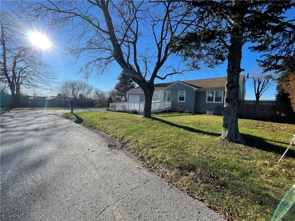 $3,300 | 9 Wilson Road, Middletown, RI 02842