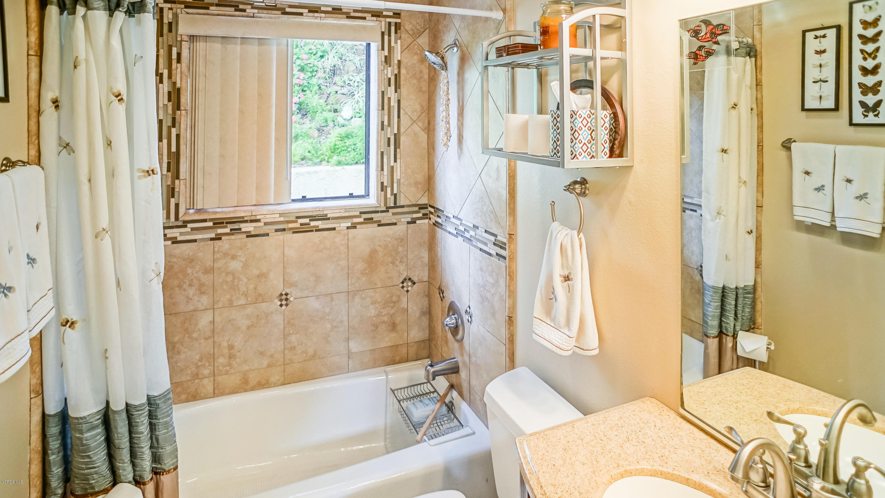 781 Katherine Road Simi Valley, CA 93063 - Photo 17 of 22 012_Lower Bath