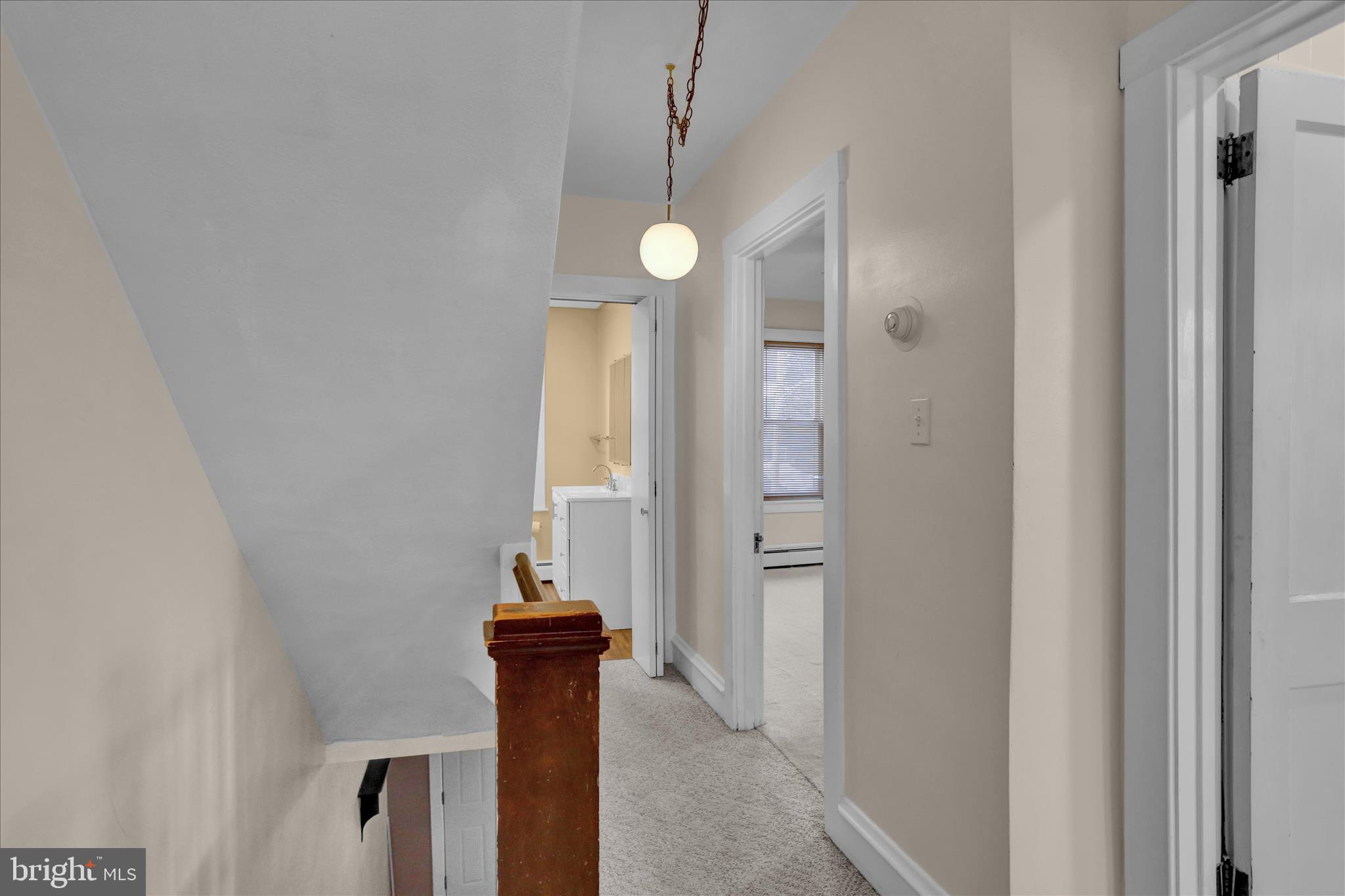 505 Friedensburg Road Reading, PA 19606 - Photo 20 of 40 a view of a hallway with lamp