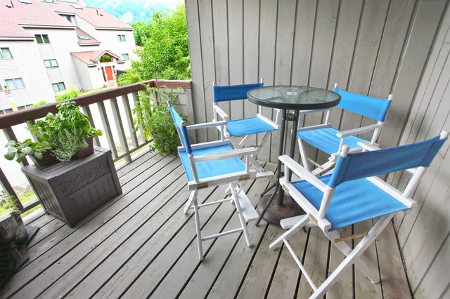 $399,000 | 339 G Handle Road, Unit ELMS G, West Dover, VT 05356