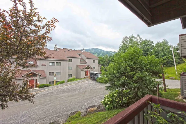 $399,000 | 339 G Handle Road, Unit ELMS G, West Dover, VT 05356