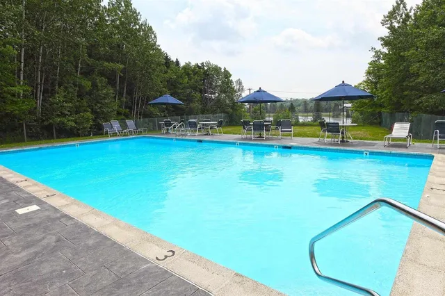 $399,000 | 339 G Handle Road, Unit ELMS G, West Dover, VT 05356