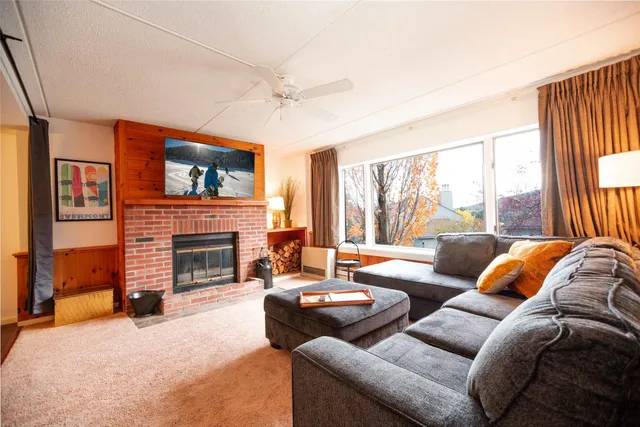 $399,000 | 339 G Handle Road, Unit ELMS G, West Dover, VT 05356