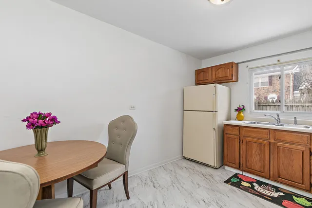 $214,900 | 1531 McKool Avenue, Streamwood, IL 60107