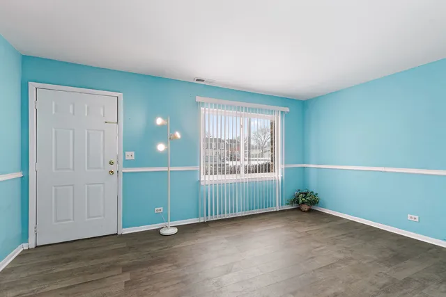 $214,900 | 1531 McKool Avenue, Streamwood, IL 60107