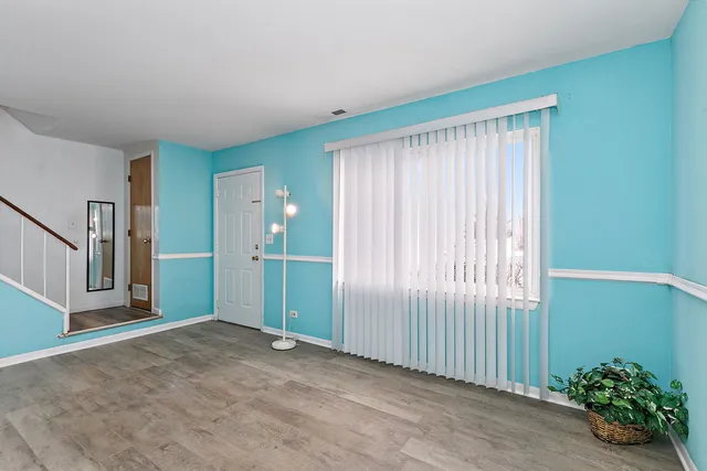 $214,900 | 1531 McKool Avenue, Streamwood, IL 60107